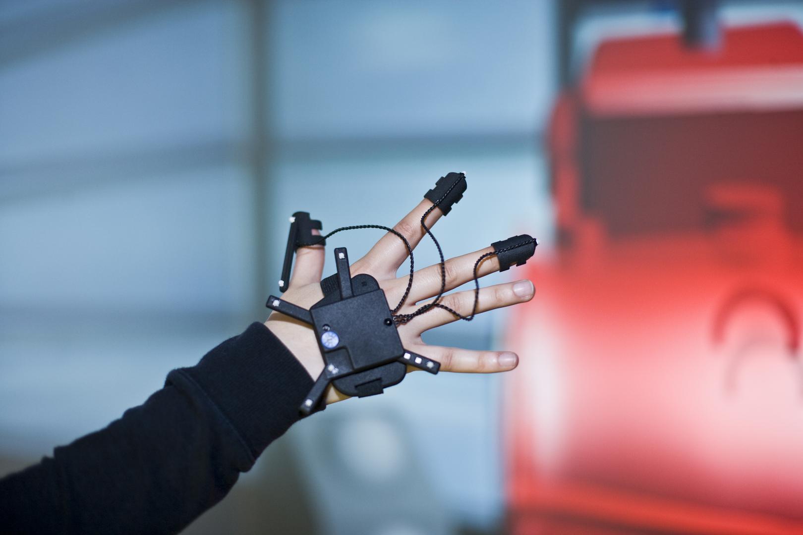 hand with sensors