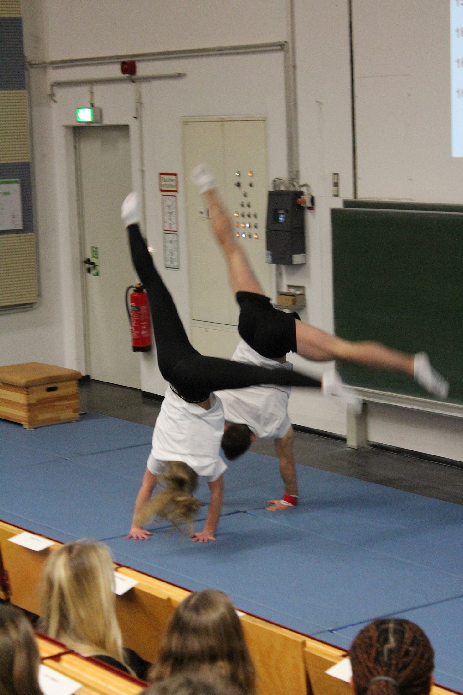 Turnvorstellung im Hörsaal