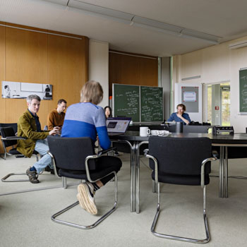 Overview of the Round Table Room