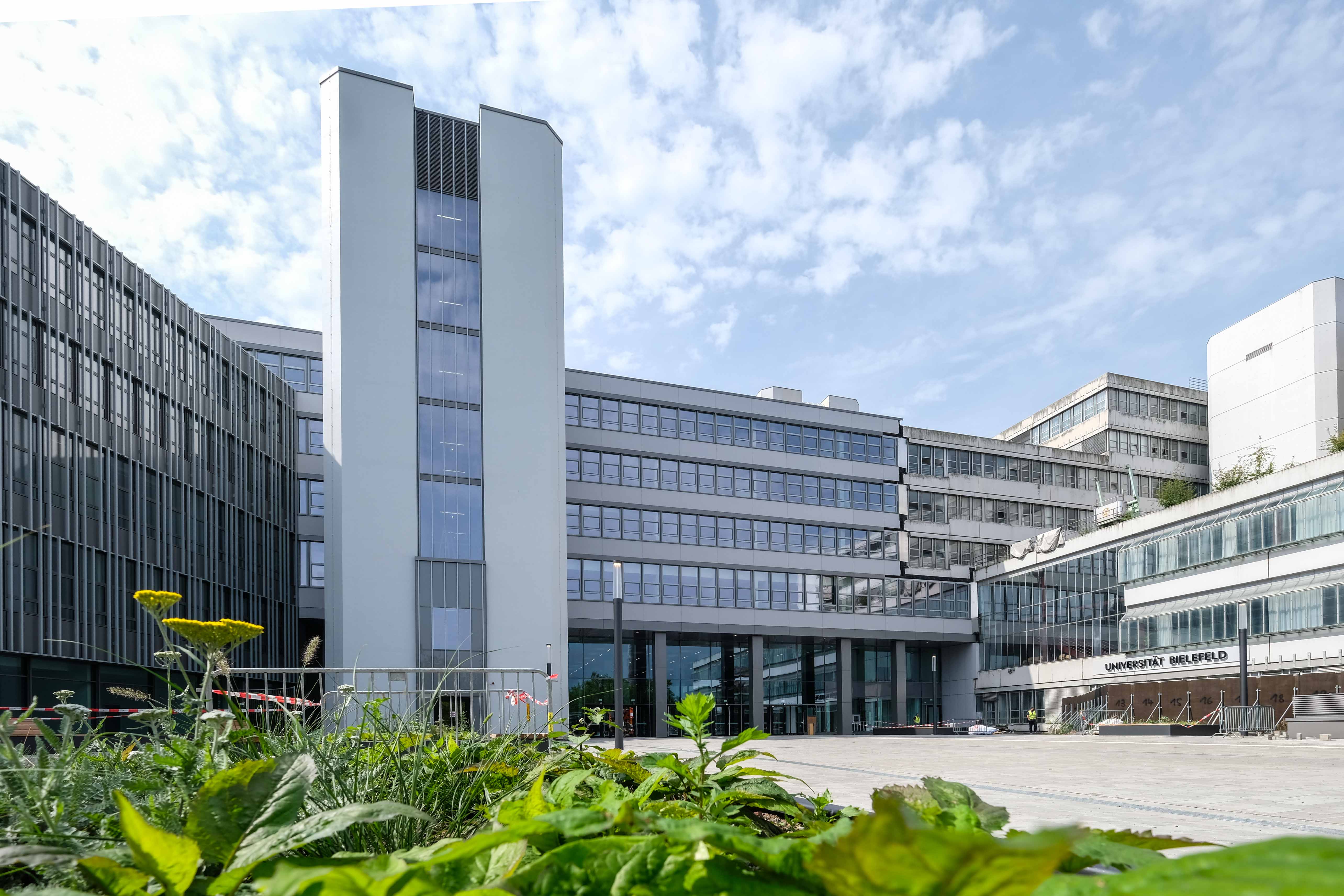 Neue Fassade des ersten Bauabschnitts der Uni-Modernisierung