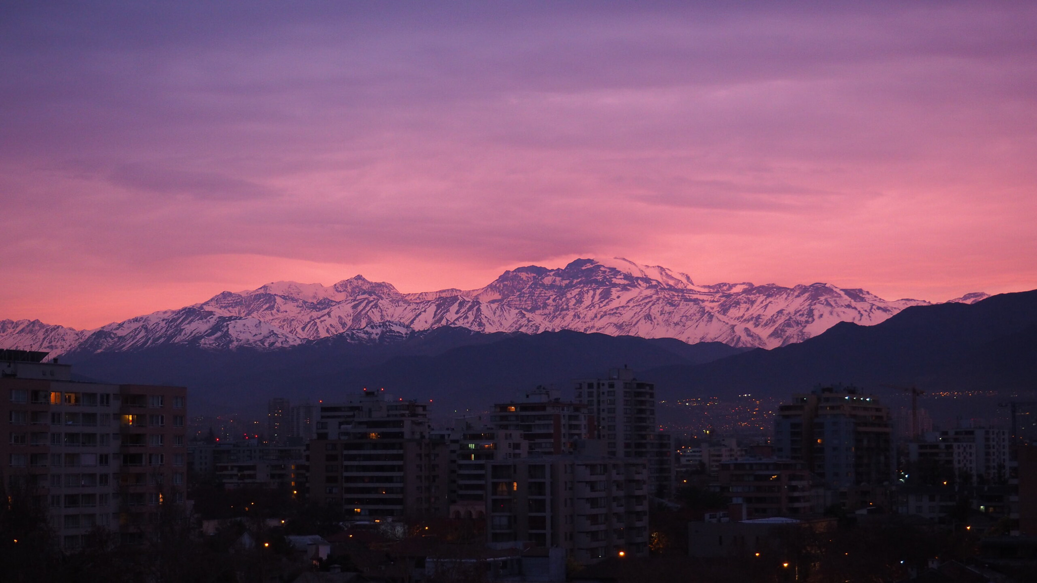 Ein Blick auf die Anden bei Sonnenuntergang