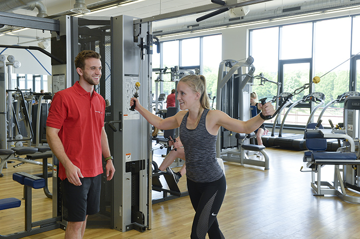 Kaufmann fr Sport und Fitness im Fitnessstudio