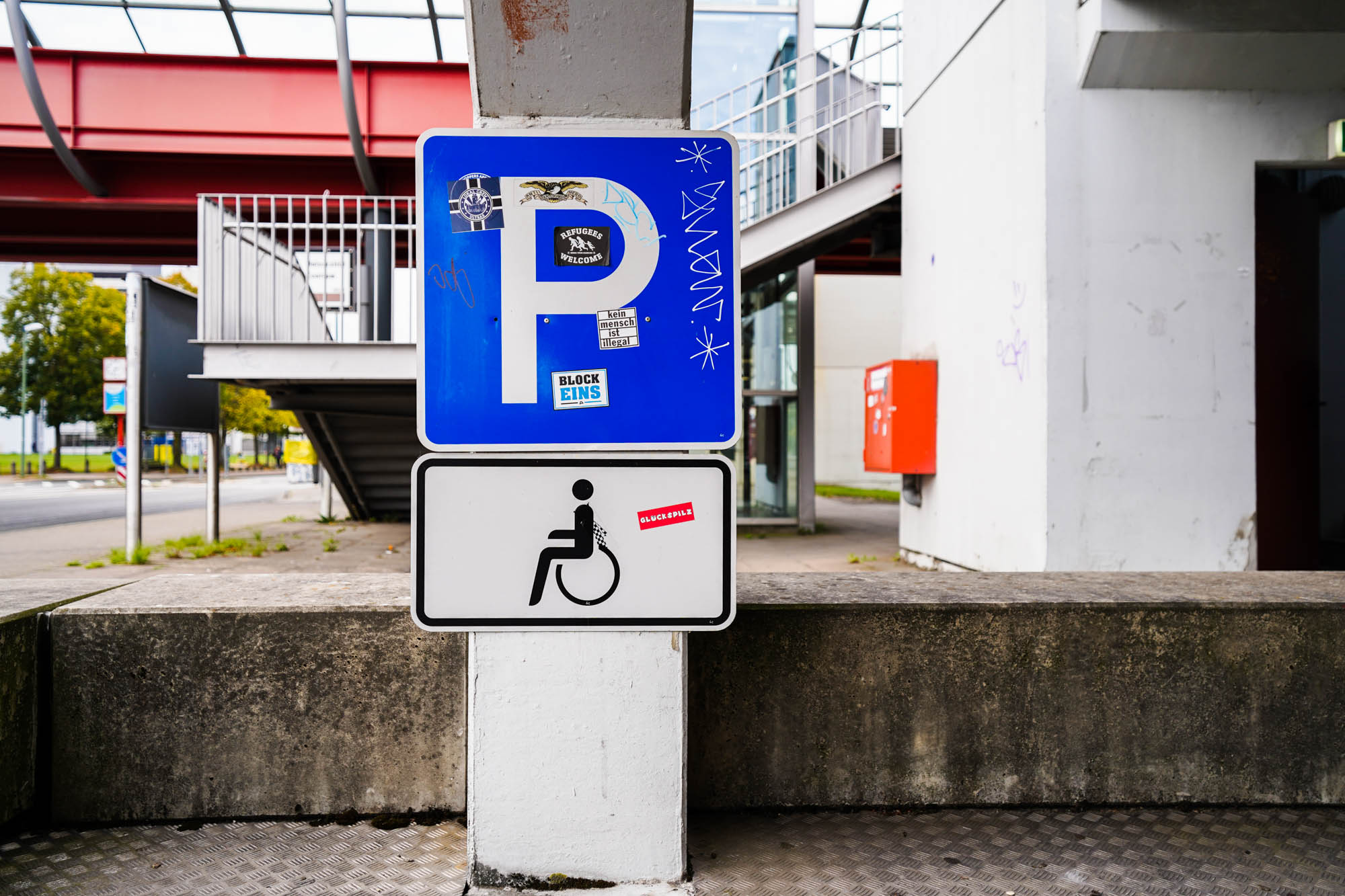 Schild Behindertenparkplatz