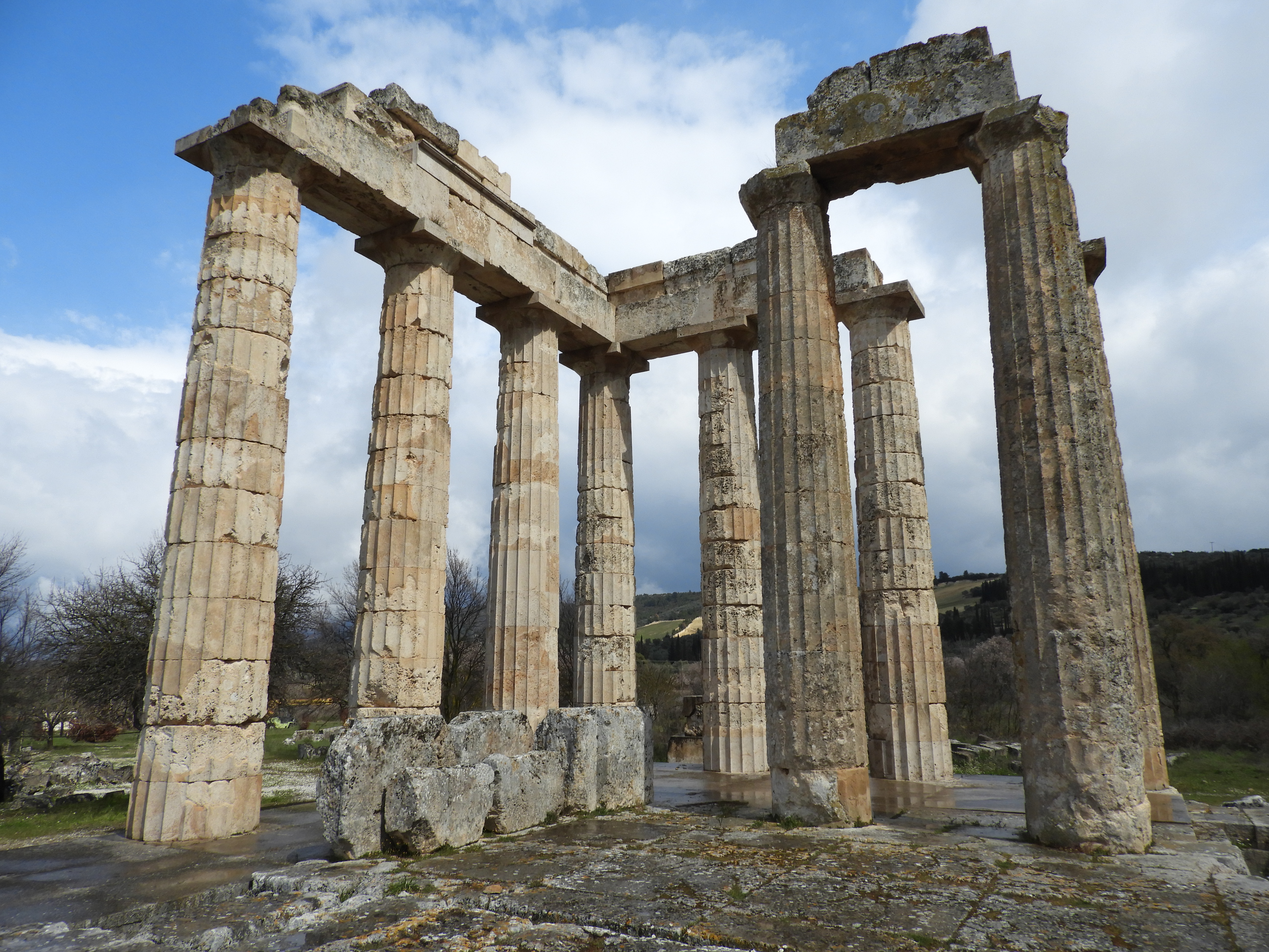 Der Zeus-Tempel in Nemea [Foto: Kevin Reese].