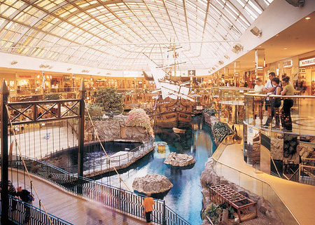 Exhibition in the West Edmonton Mall